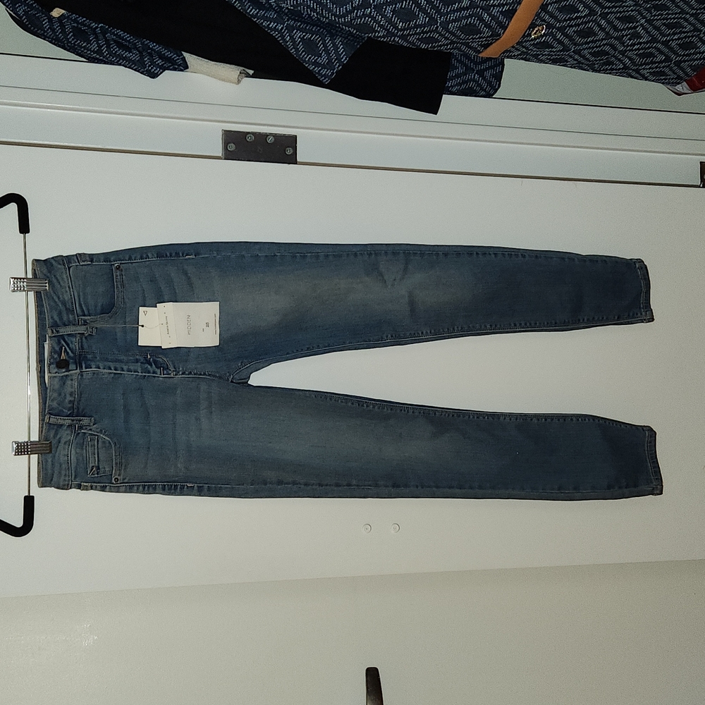 HIDDEN Amelia Skinny Jeans NWTs!!!